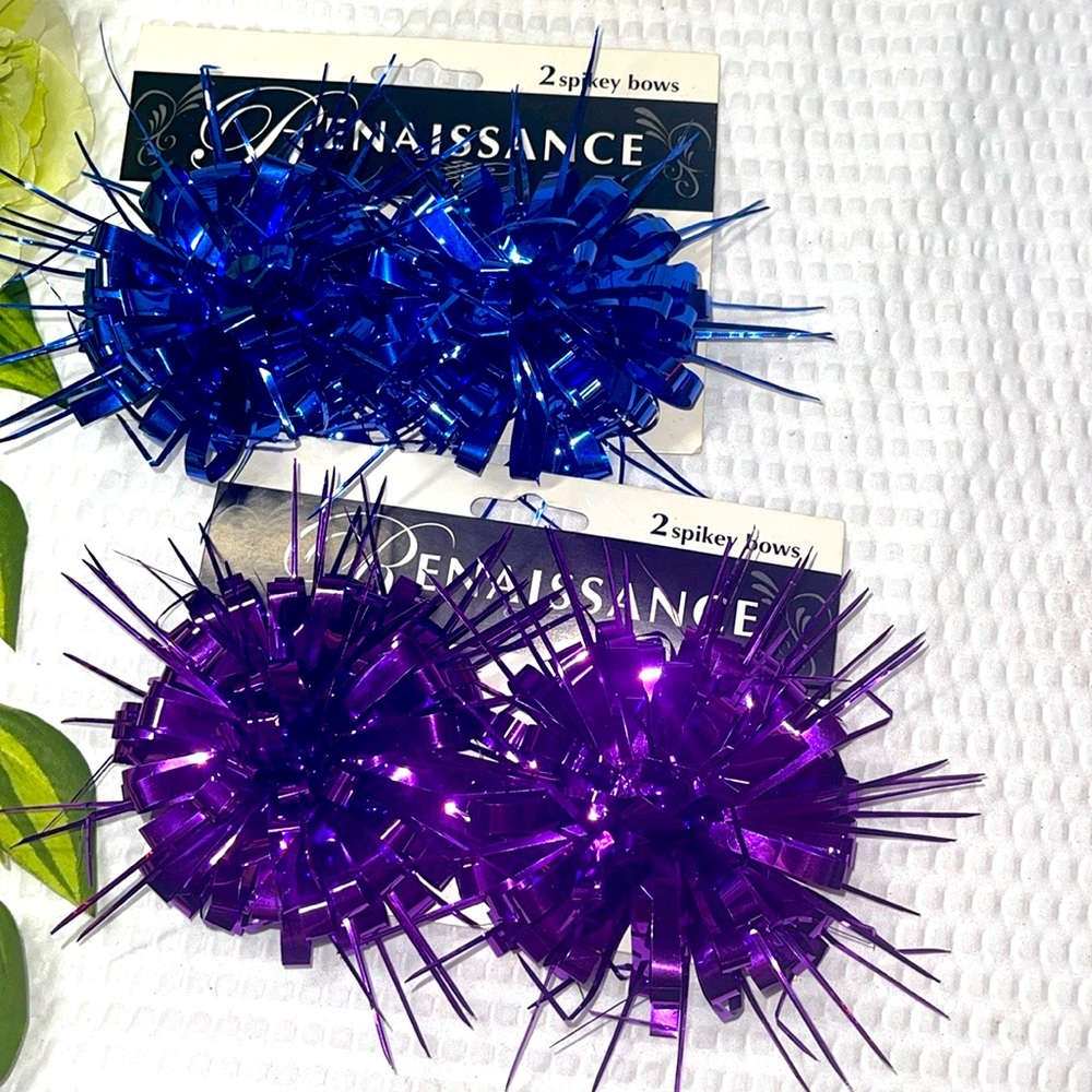Vintage Renaissance 4 Spikes Bows Party Decorations Purple & Blue